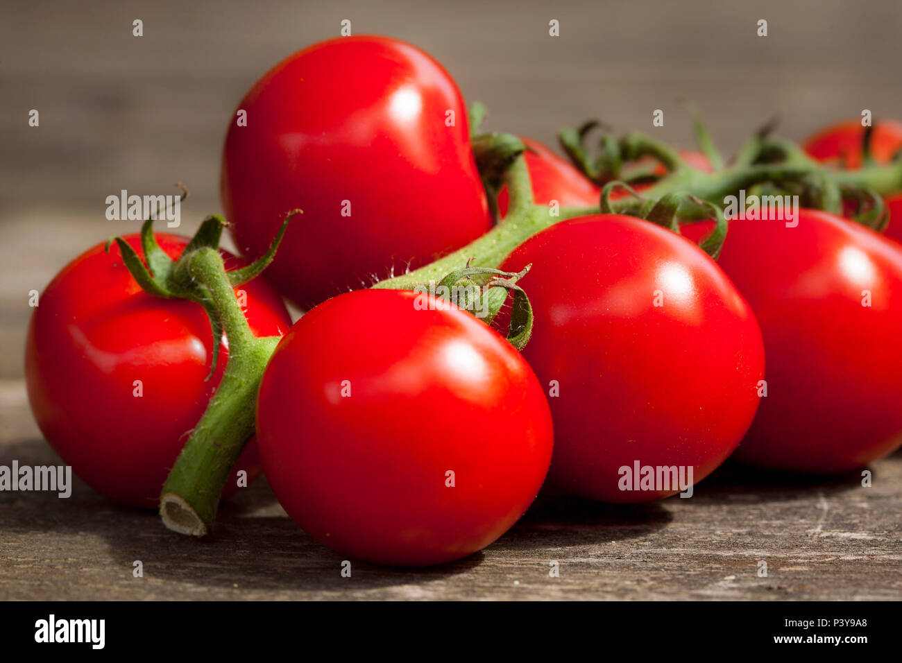 healthy fresh group of red tomatoes Stock Photo - Alamy