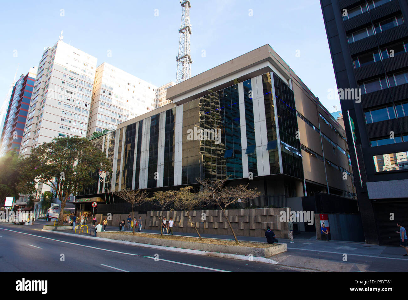 Localizado na avenida Paulista, o Club Homs desponta como um dos