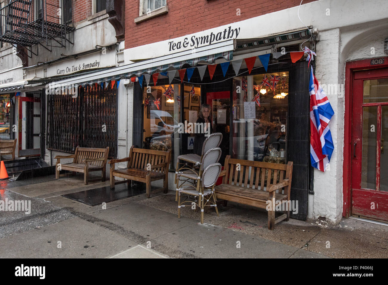 New York City British Restaurant & Tea Shop ( Tea & Sympathy ) hosts an early morning Royal