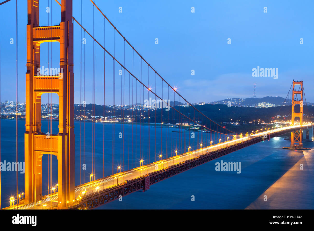 Golden gate bridge suspension cables hi-res stock photography and ...