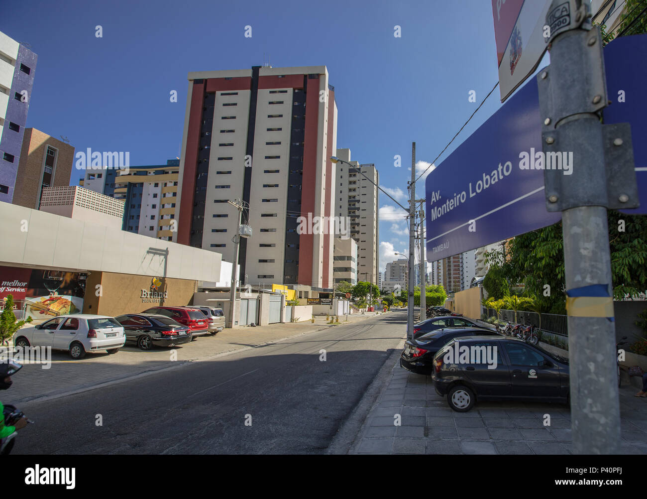 Vista da avenida Monteiro Lobato em João Pessoa, PB Stock Photo - Alamy