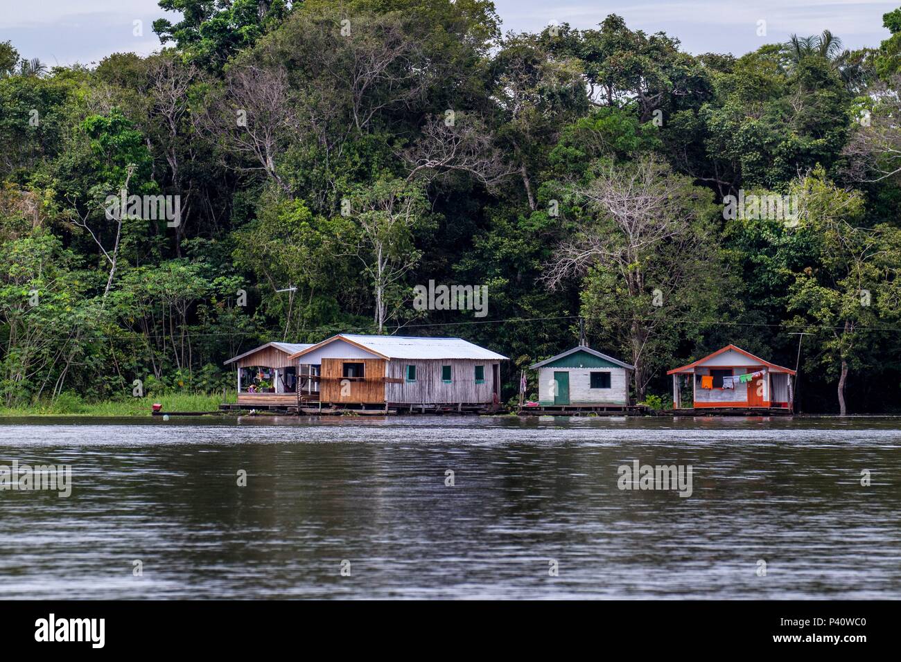 Rio Solimoes Am Palafitas Palafitas No Rio Solimoes Casas Casas No Rio Solimoes Casas Na Amazonia