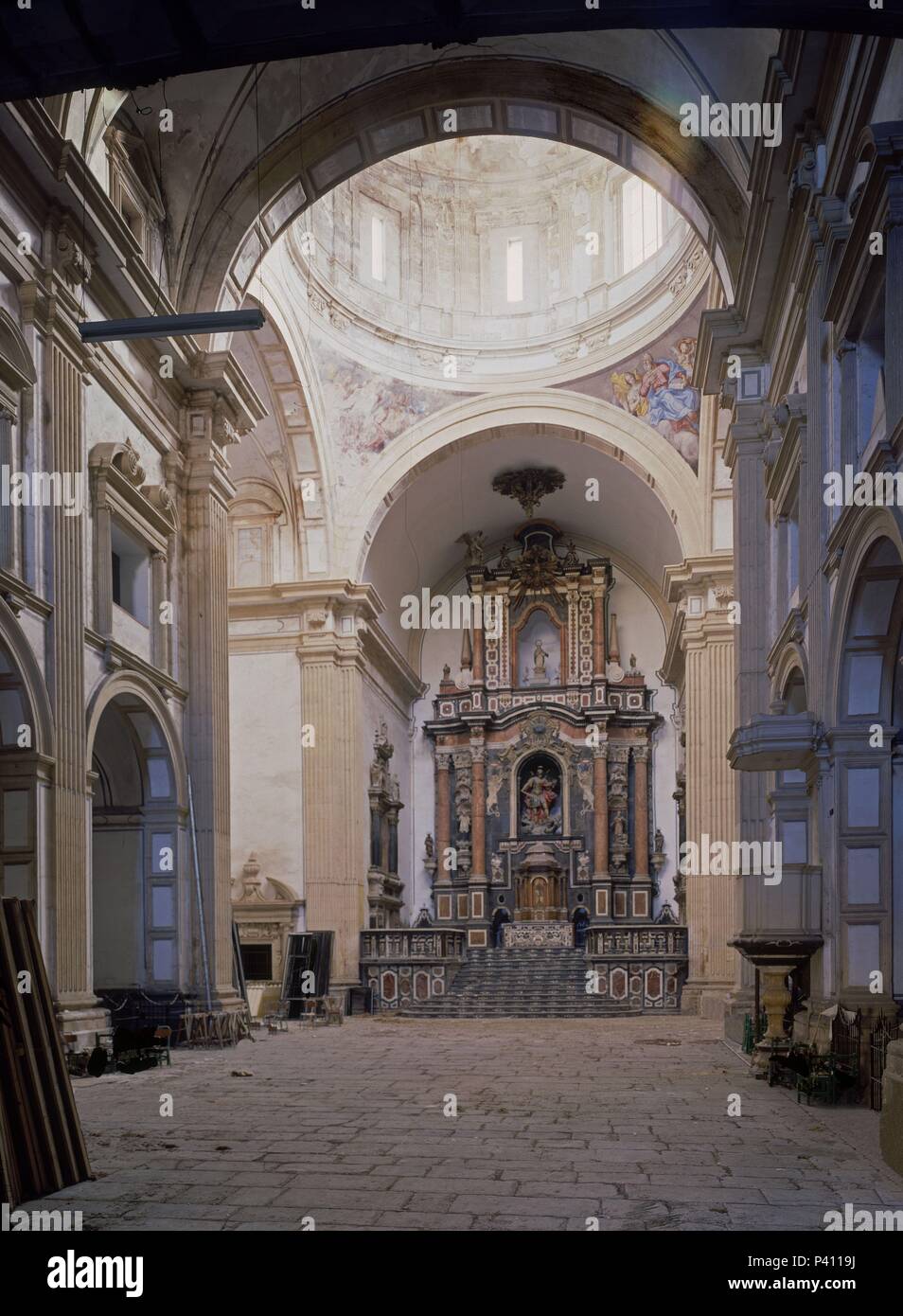 Interior De La Iglesia Del Monasterio De San Miguel De Los - 