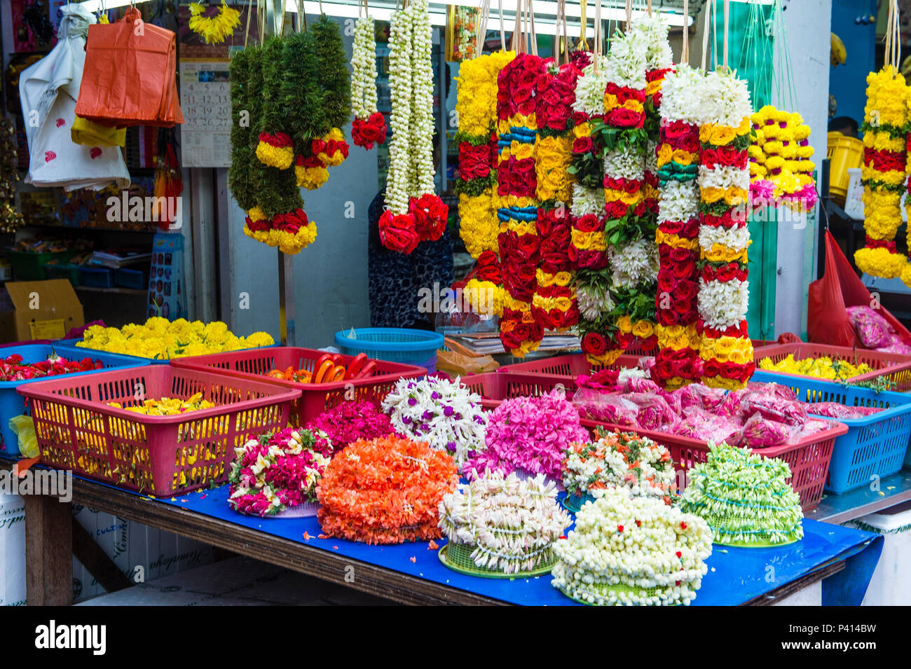 Shop In Little India Singapore Stock Photo Alamy shop-in-little-india-singapore-stock-photo-alamy