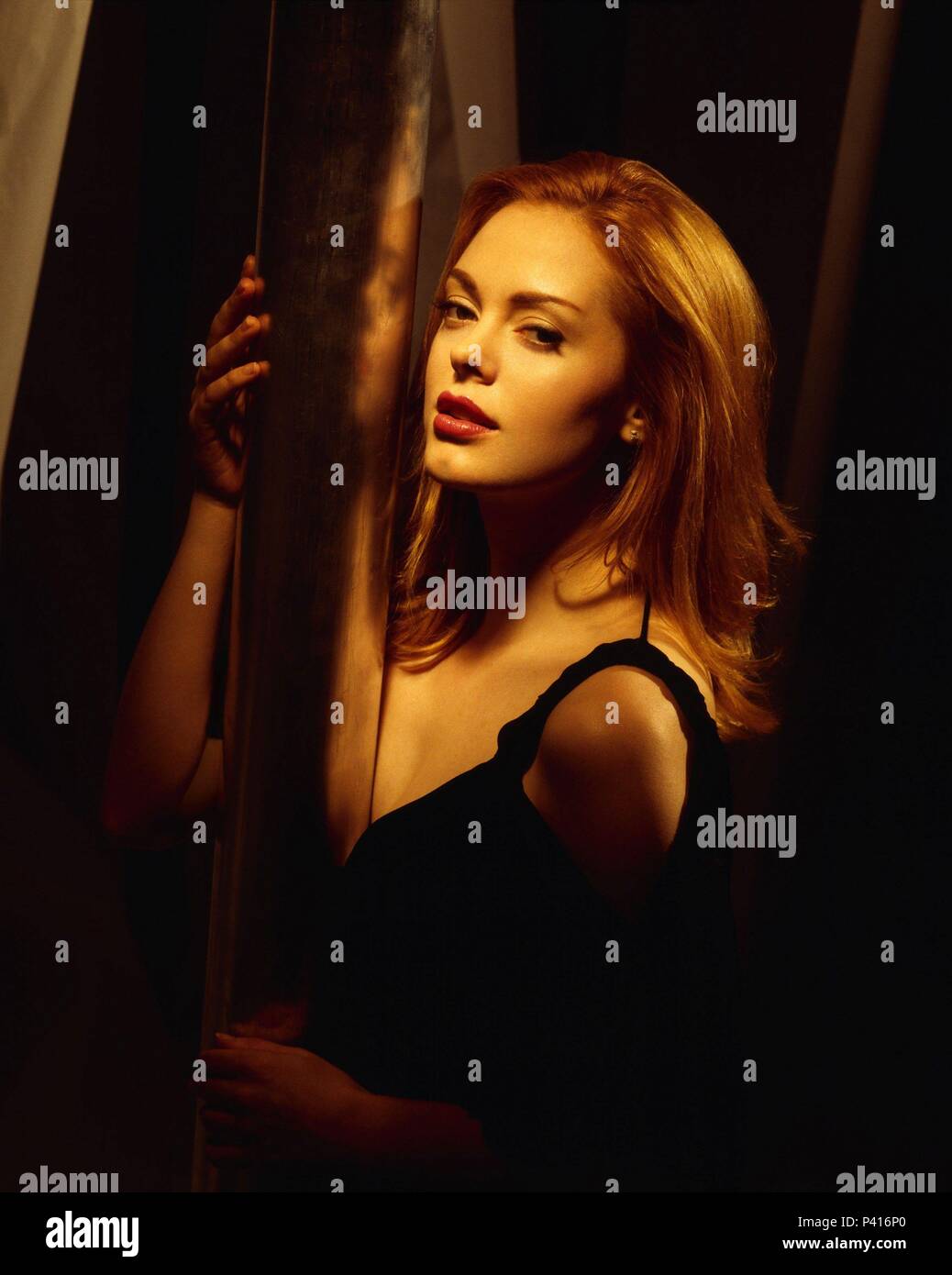 Rose Mcgowan Films Et Programmes Tv Rose Mcgowan 1998 High Resolution Stock Photography and Images - Alamy