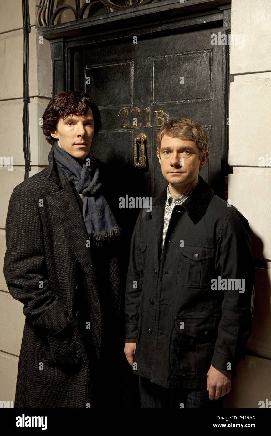 Original Film Title: SHERLOCK.  English Title: SHERLOCK.  Film Director: PAUL MCGUIGAN.  Year: 2010.  Stars: MARTIN FREEMAN; BENEDICT CUMBERBATCH. Credit: HARTSWOOD FILMS/BBC WALES / Album Stock Photo