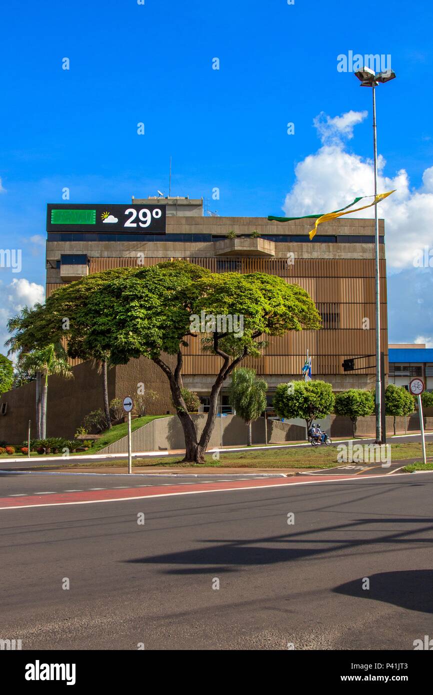 Campo Grande/MS 29 graus 29 graus em Campo Grande Relógio marcando 29 graus Avenida Afonso Pena em Campo Grande Campo Grande Mato Grosso do Sul Brasil Centro oeste Stock Photo