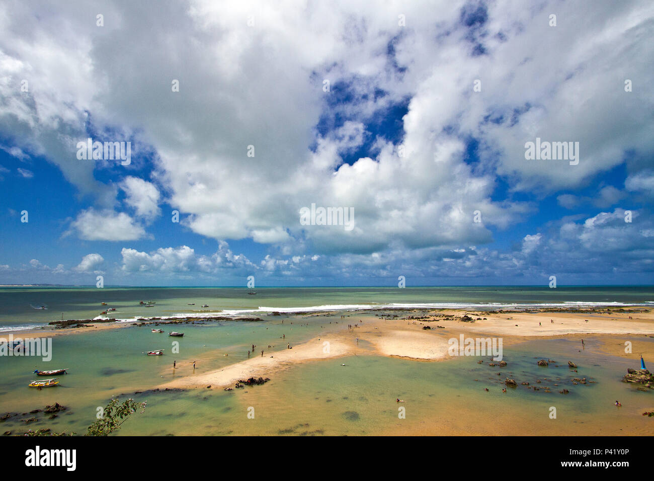 Rio Grande do Norte Pipa Praia da Pipa Litoral Rio Grande do Norte Maré baixa em Pipa Nordeste verão calor Brasil Stock Photo