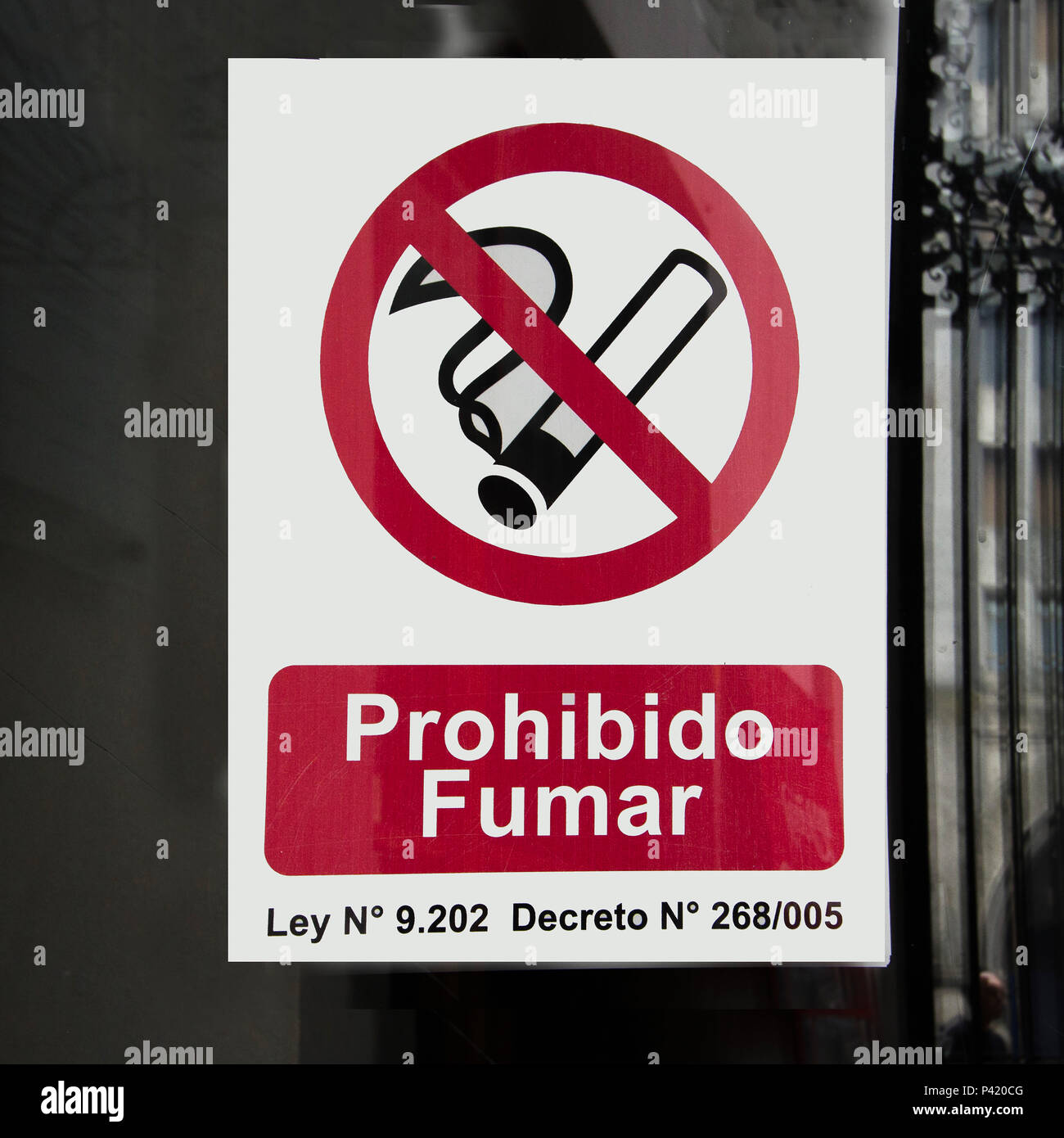Montevidéu - Uruguai Prohibido Fumar Placa de Proibido Fumar Placa de Proibido Fumar em espanhol Montevidéu Uruguai América do Sul Stock Photo