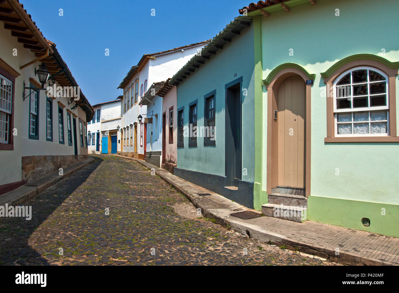 Typical street at historical city of Sao Joao del Rei, known as crooked  houses street (a Rua das Casas Tortas Stock Photo - Alamy