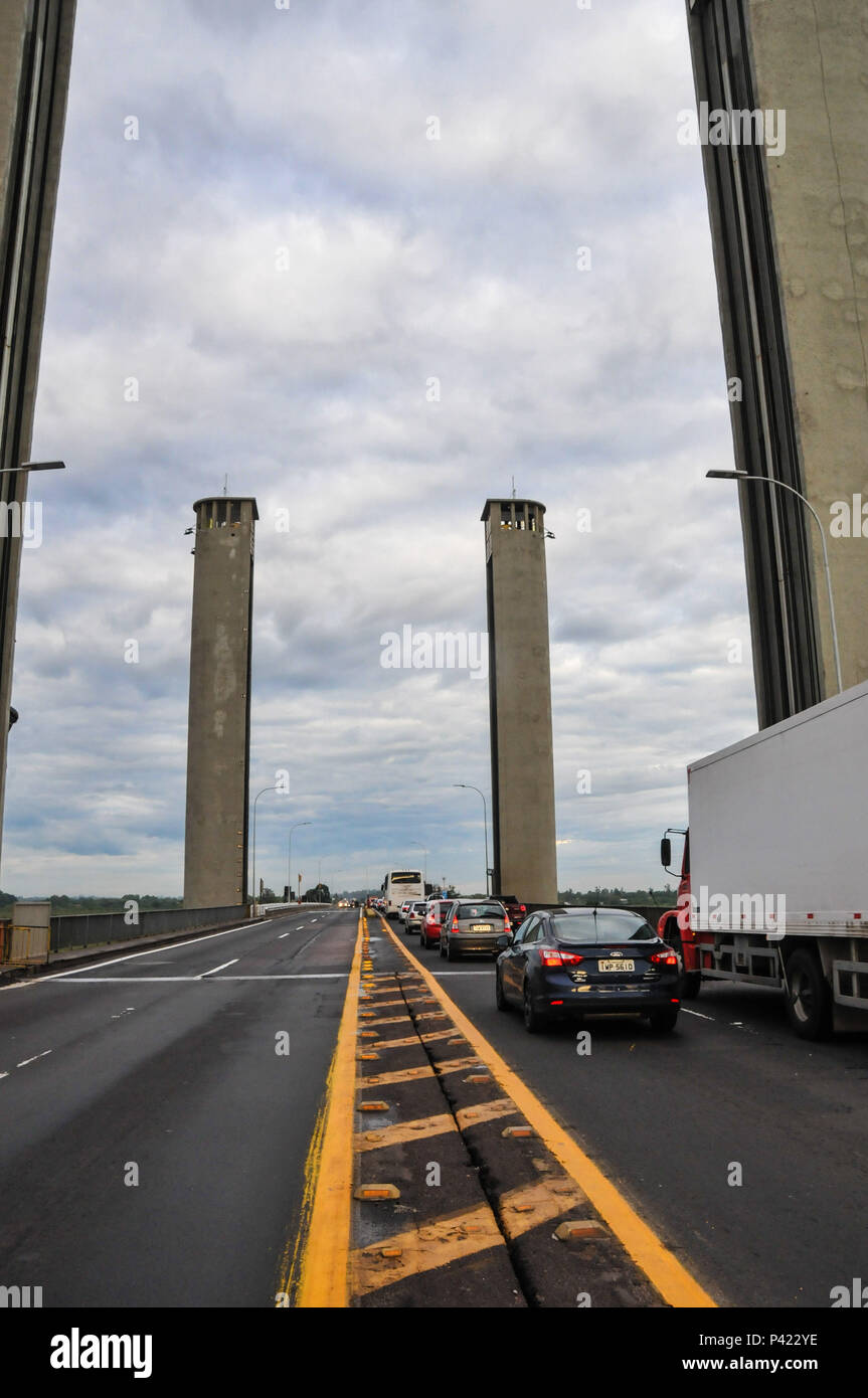 Vista Da Ponte Do Guaiba Em Porto Alegre Rs Stock Photo Alamy Vista Da Ponte Do Guaiba Em Porto Alegre Rs Stock Photo Alamy