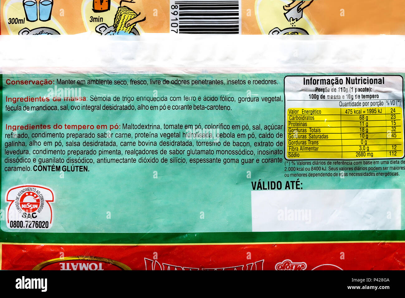 Informação Nutricional e tabela de Ingredientes na embalagem de Miojo ...
