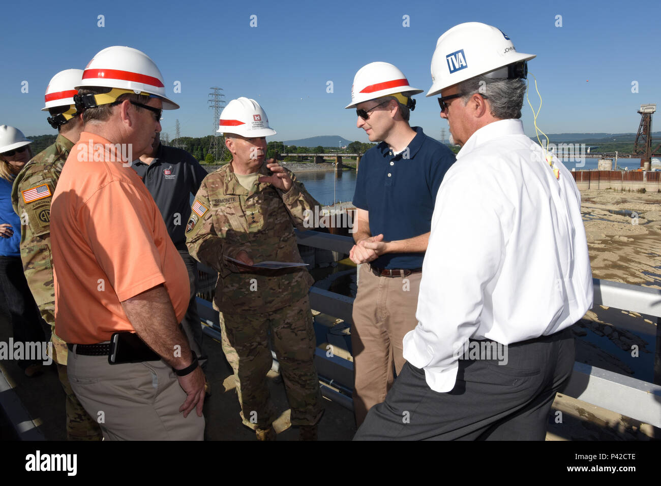 Lt. Gen. Todd T. Semonite, U.S. Army Corps of Engineers commander, receives a briefing from Nashville District and Tennessee Valley Authority leadership at the Chickamauga Lock Replacement Project in Chattanooga, Tenn., June 7, 2016. (USACE photo by Leon Roberts) Stock Photo