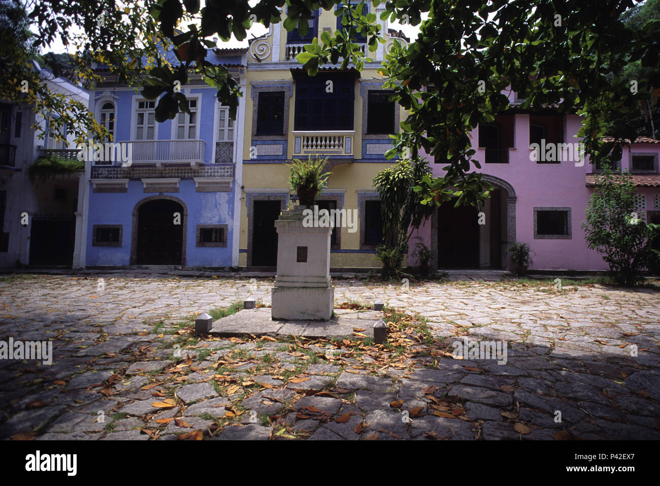 Largo do BoticÃ¡rio no bairro Cosme Velho,  Rio de Janeiro Brasil.  Foto: JoÃ£o FÃ¡vero/Fotoarena Stock Photo