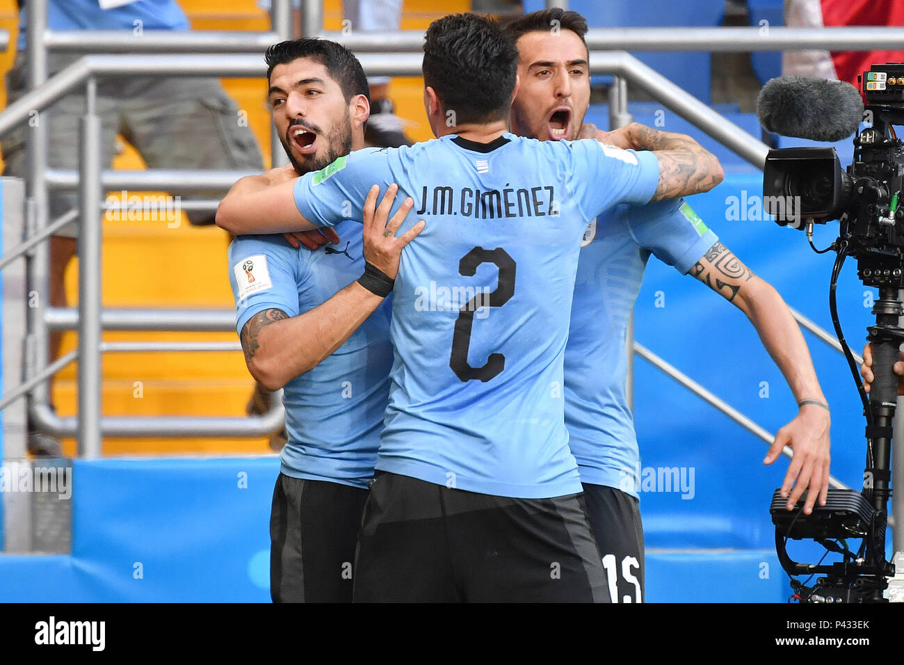 Luis Suárez hat einen neuen Look 👀, image size:1300x956