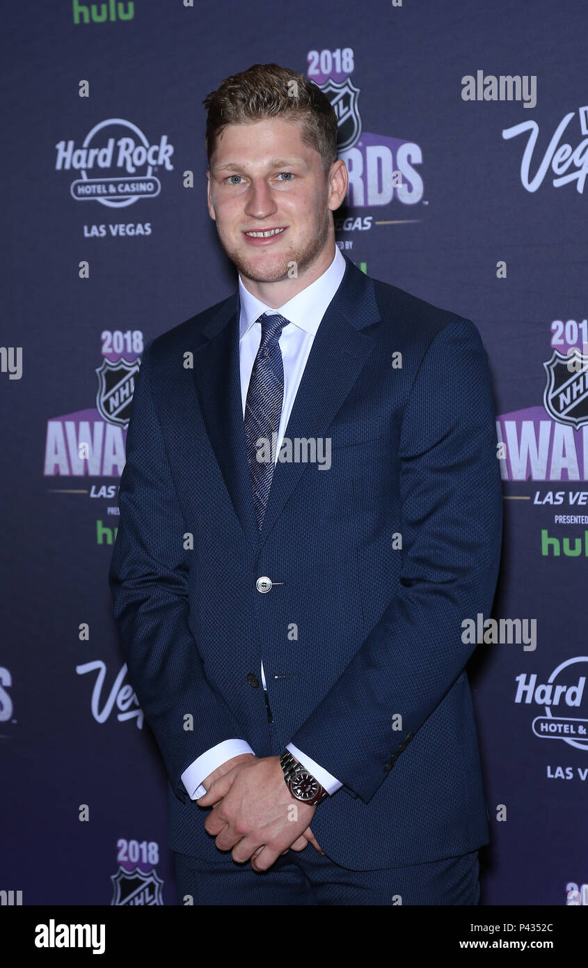 Nathan mackinnon hires stock photography and images Alamy