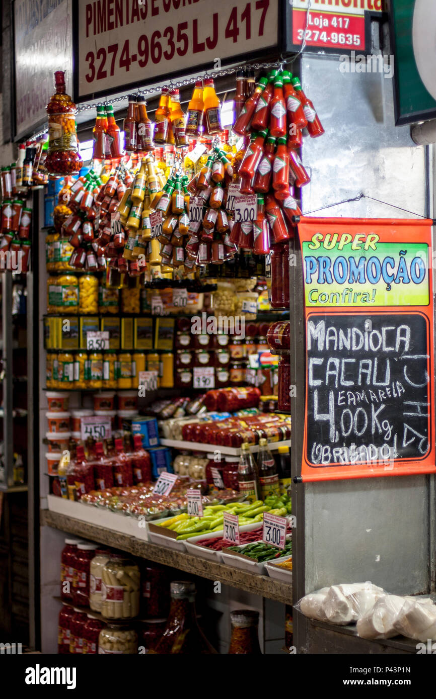 Quiosque de pimentas no Mercado Central, Belo Horizonte / MG - Brasil. foto: Nereu JR / Fotoarena Stock Photo