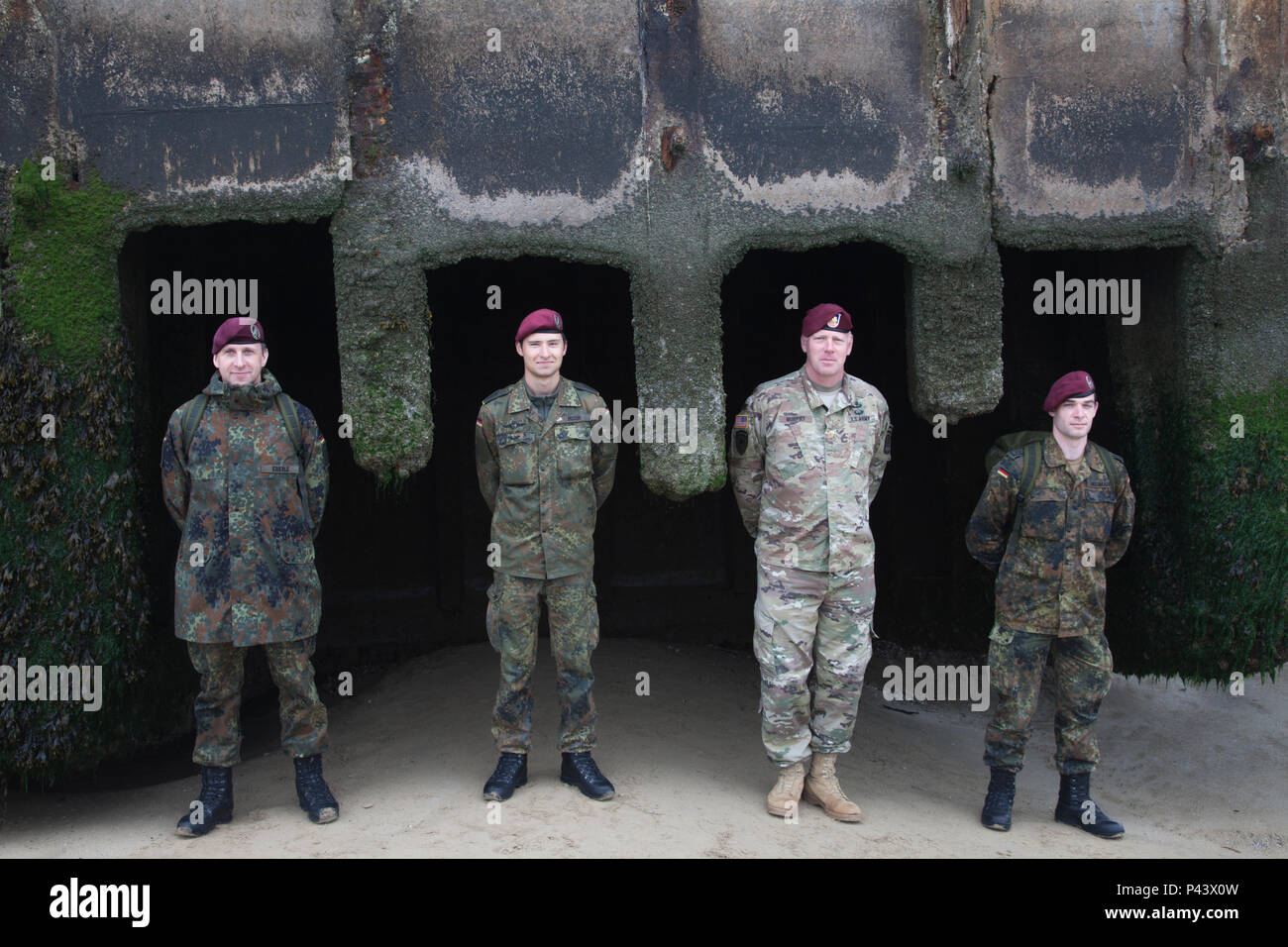German Soldiers From Luftlandebrigade 1 Tour Omaha Beach A