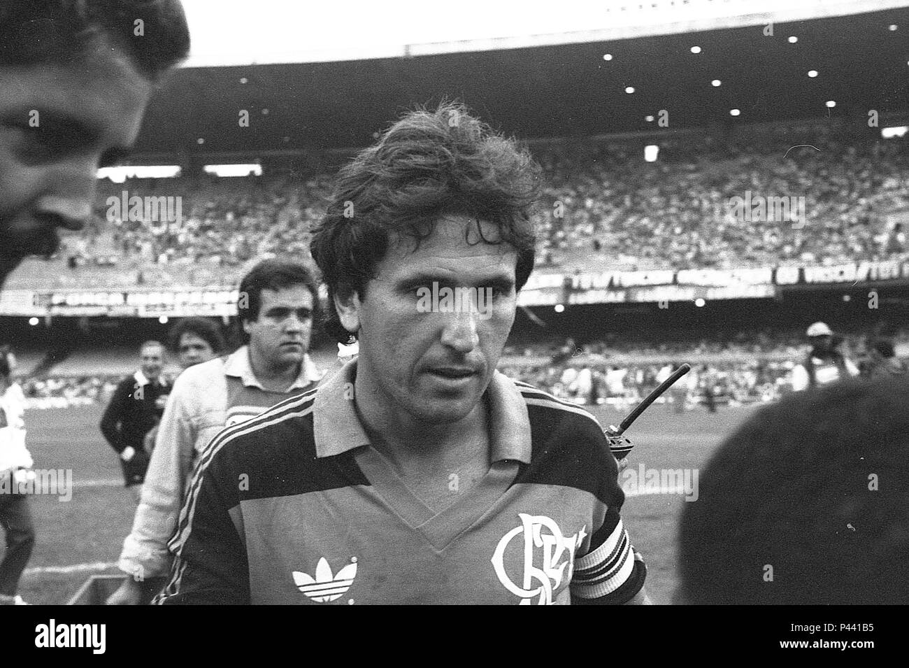 zico flamengo (ブラジル選手権優勝記念直筆サイン入りLP） zico flamengo (ブラジル選手権優勝記念直筆サイン入りLP