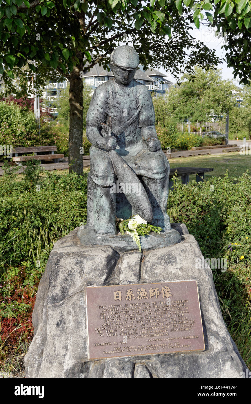 Black bronze Japanese Fishermen's Memorial statue in the Britannia Heritage Shipyard, Steveston, Richmond, British Columbia, Canada Stock Photo