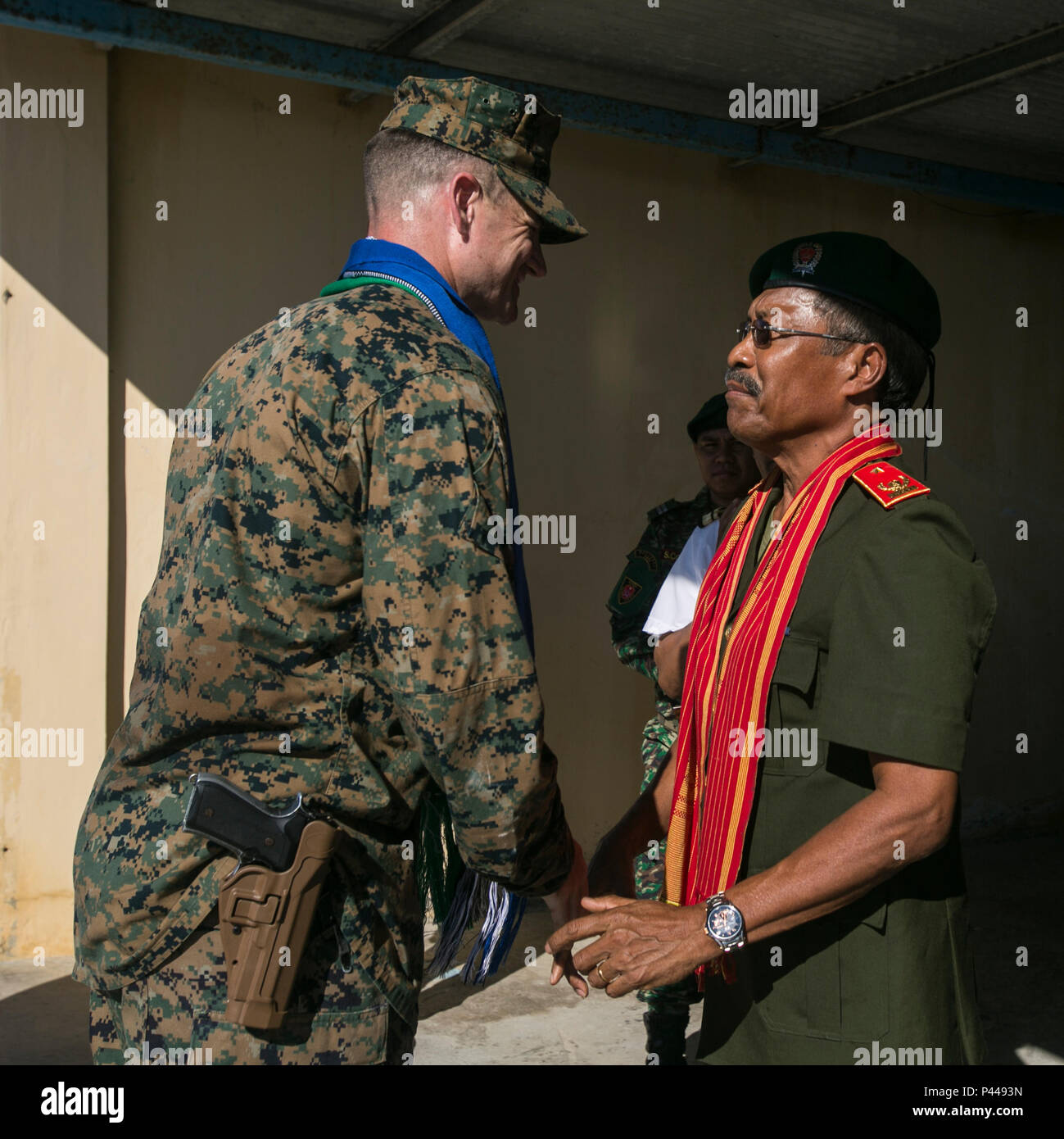 U.S. Marine Maj. Todd A. Peterson (Left) and Maj. Gen. Lere Anan 