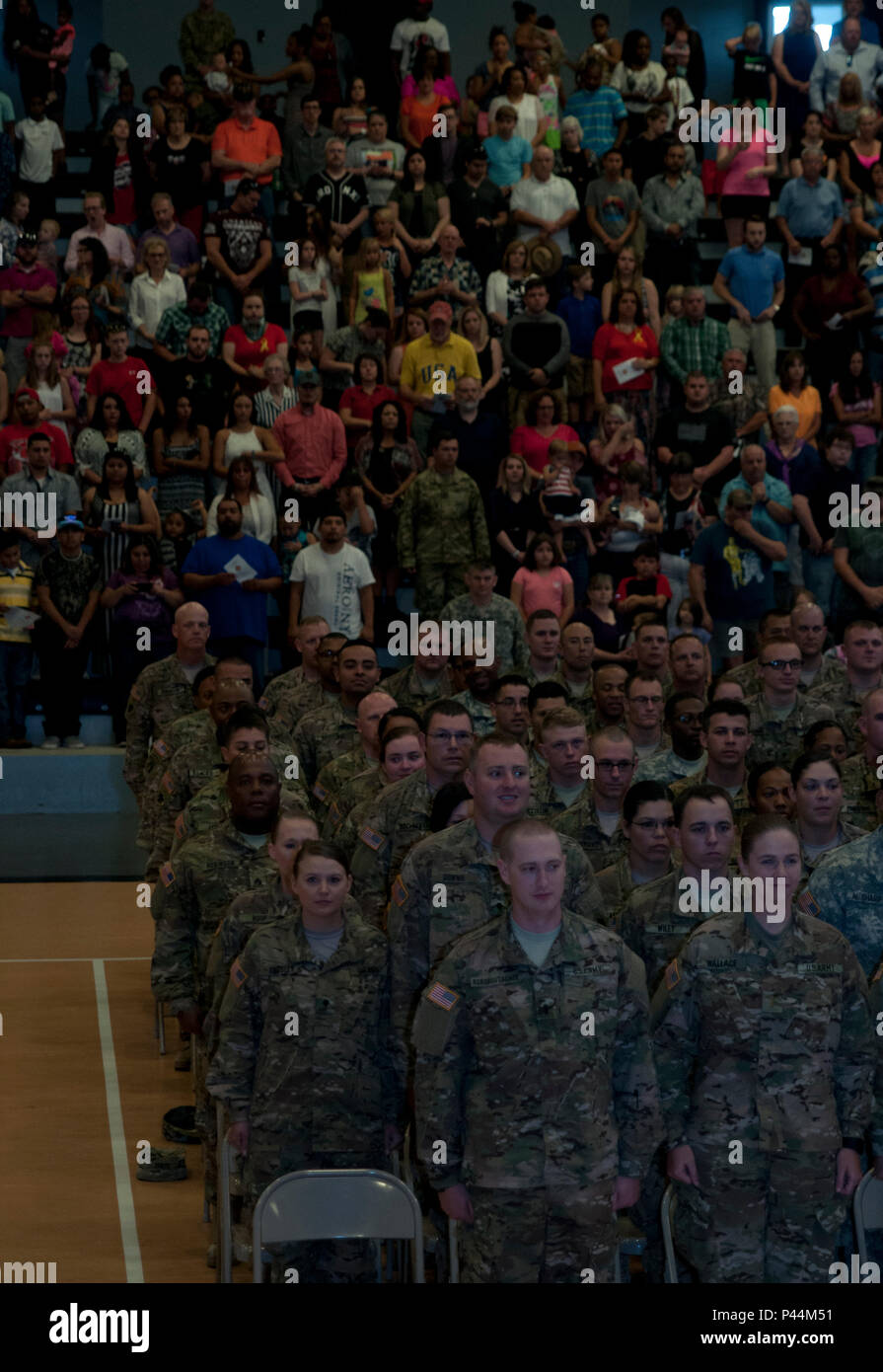 777th aviation support battalion hi-res stock photography and images ...
