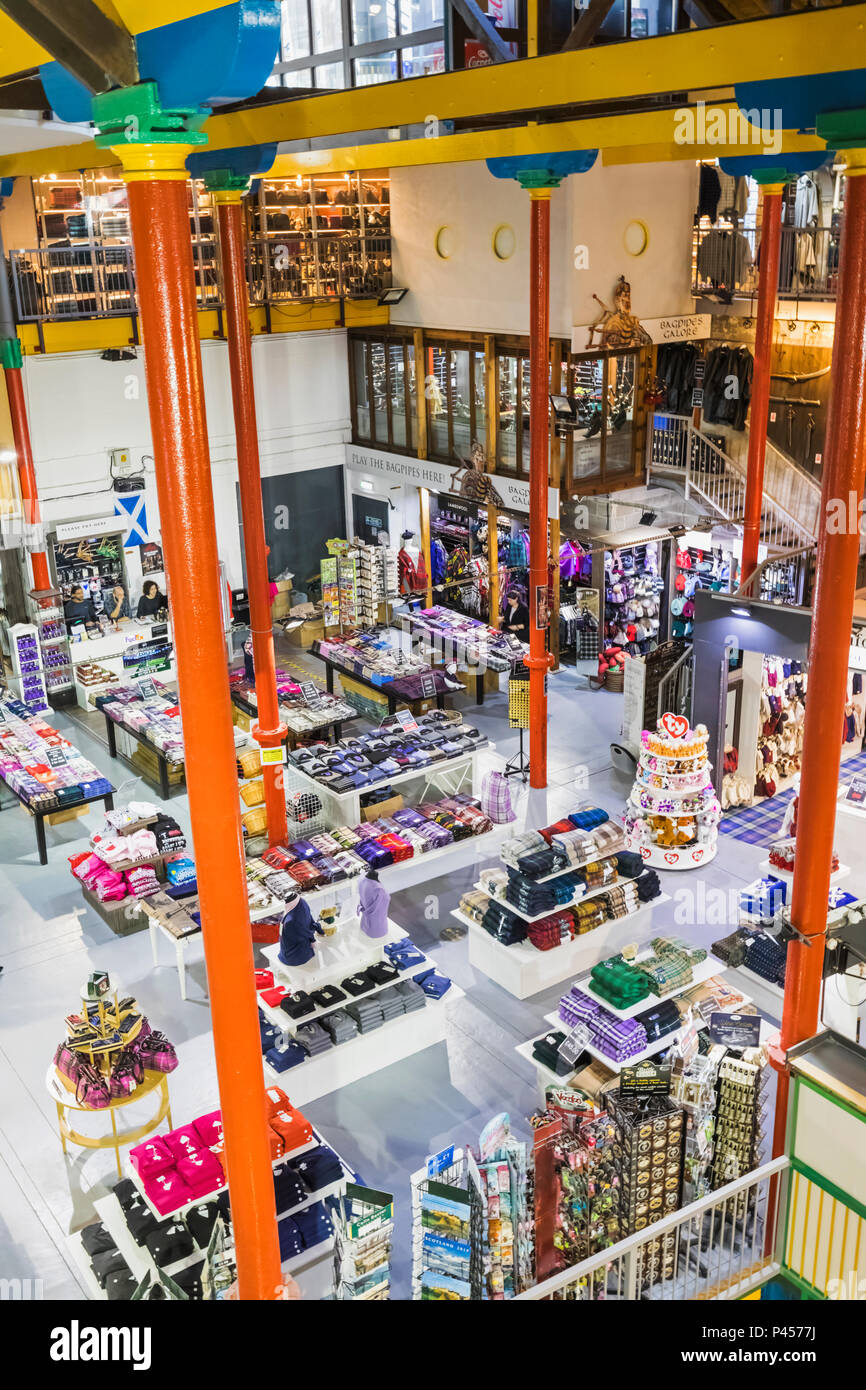 Great Britain, Scotland, Edinburgh, The Royal Mile, The Tartan Weaving