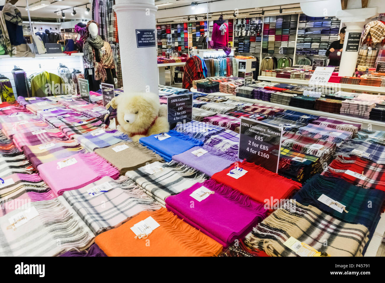 Great Britain, Scotland, Edinburgh, The Royal Mile, The Tartan Weaving