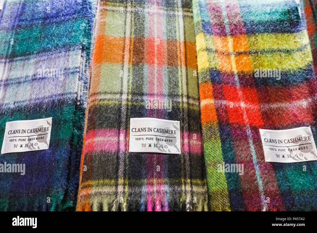 Great Britain, Scotland, Edinburgh, The Royal Mile, The Tartan Weaving