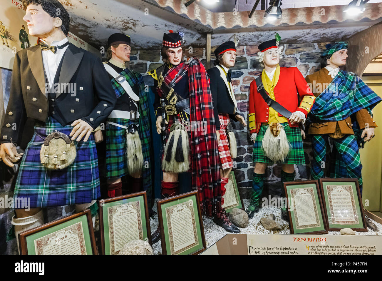 Great Britain, Scotland, Edinburgh, The Royal Mile, The Tartan Weaving