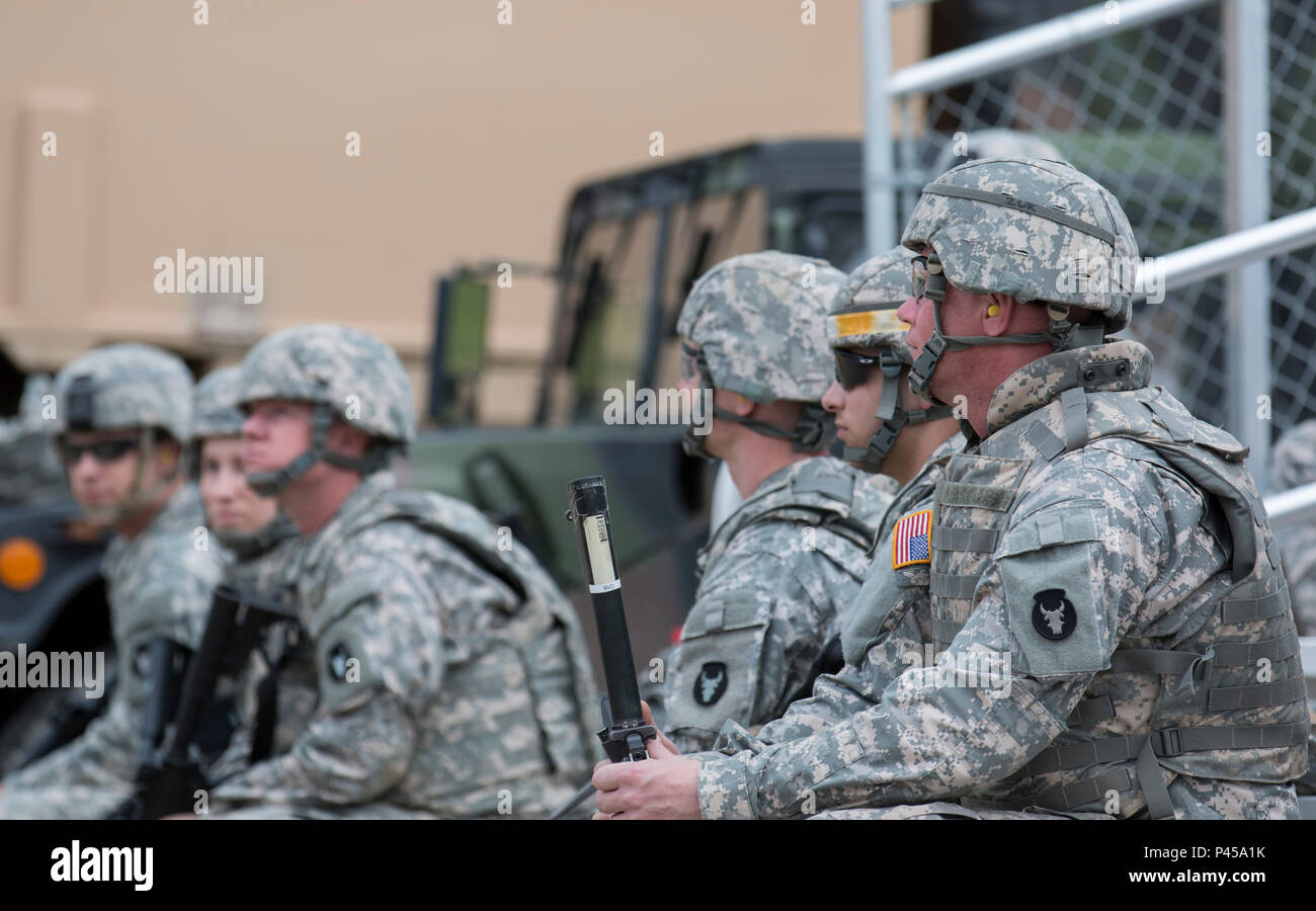 34th Combat Aviation Brigade Soldiers Recieve A Safety Briefing Before Going Onto The M4 M16 Rifle Qualification Range At Camp Ripley Minn On June 15 2016 During Annual Training Soldiers Must Hit At