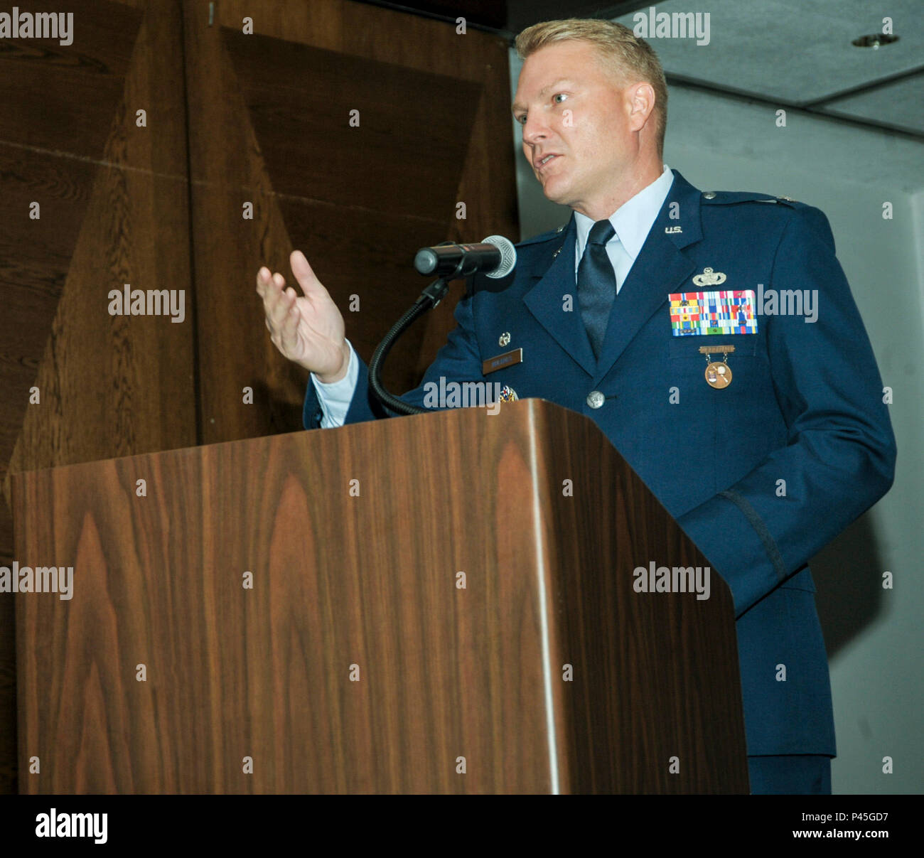 Col. Shan Nuckols gives his first remarks as commander after assuming