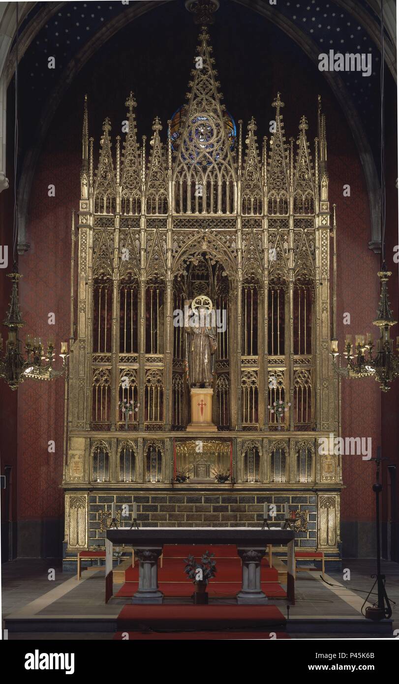 ANTIGUO RETABLO GOTICO DEL ALTAR MAYOR DE LA CATEDRAL DE BARCELONA - SIGLO XIV. Location: IGLESIA DE SAN JAIME, BARCELONA, SPAIN Stock Photo - Alamy ANTIGUO RETABLO GOTICO DEL ALTAR MAYOR DE LA CATEDRAL DE BARCELONA - SIGLO XIV. Location: IGLESIA DE SAN JAIME, BARCELONA, SPAIN Stock Photo - Alamy