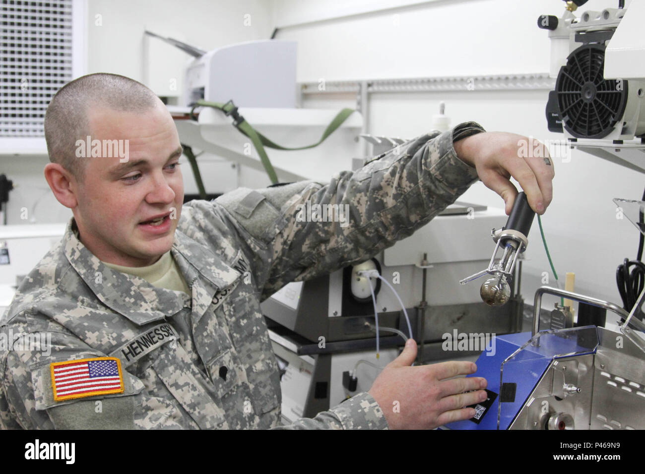 Petroleum laboratory specialist hires stock photography and images Alamy