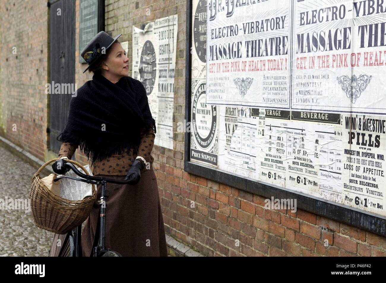 Original Film Title: HYSTERIA.  English Title: HYSTERIA.  Film Director: TANYA WEXLER.  Year: 2011.  Stars: MAGGIE GYLLENHAAL. Credit: INFORMANT MEDIA / Album Stock Photo