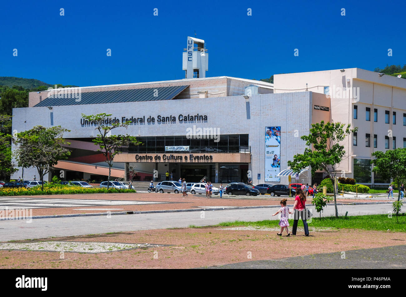 FLORIANÓPOLIS, SC - 09/11/2014: UNIVERSIDADE FEDERAL DE SANTA CATARINA -  Movimentação no campus da Universidade Federal de Santa Catarina (UFSC) em  Florianópolis. (Foto: Cadu Rolim / Fotoarena Stock Photo - Alamy