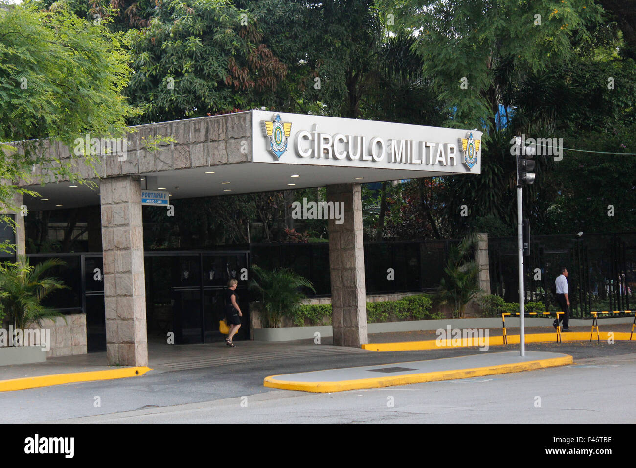 Clube Militar da Praia Vermelha, Esse Clube Militar fica no…