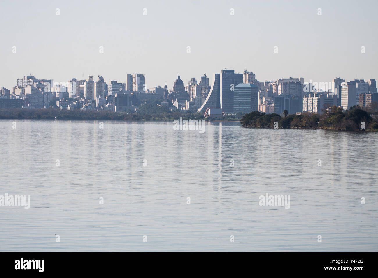Vista Da Cidade De Porto Alegre Com Rio Guaiba A Frente Porto Alegre Rs Brasil 06 07 08 Foto Ricardo Ribas Fotoarena Stock Photo Alamy