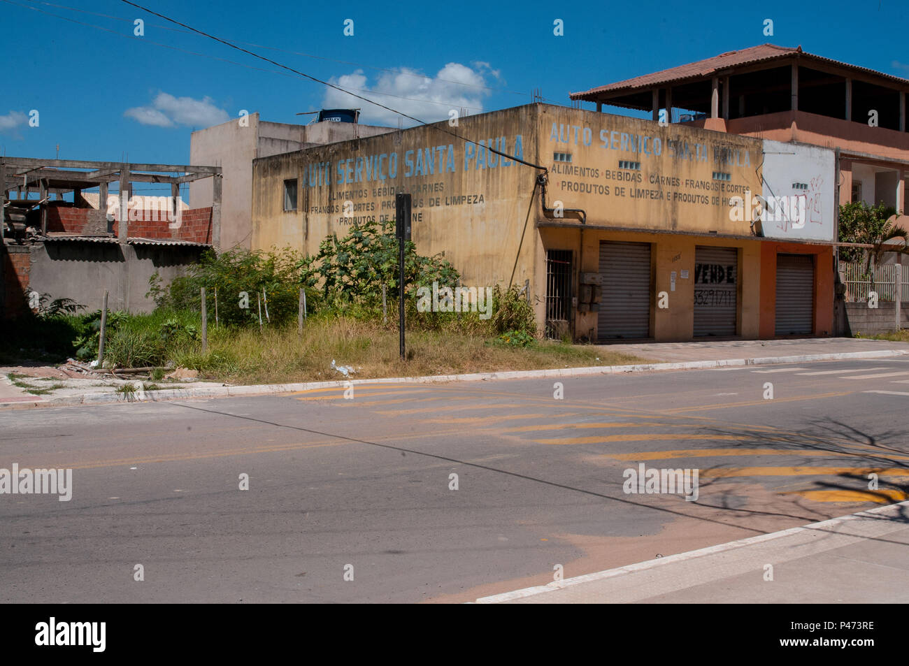 VILA VELHA, ES - 14/01/2015: QUEBRA MOLA EM SANTA PAULA - Foto de quebra molas no Bairro Santa Paula, localizado no município de Vila Velha. (Foto: Vinicius Moraes / Fotoarena) Stock Photo