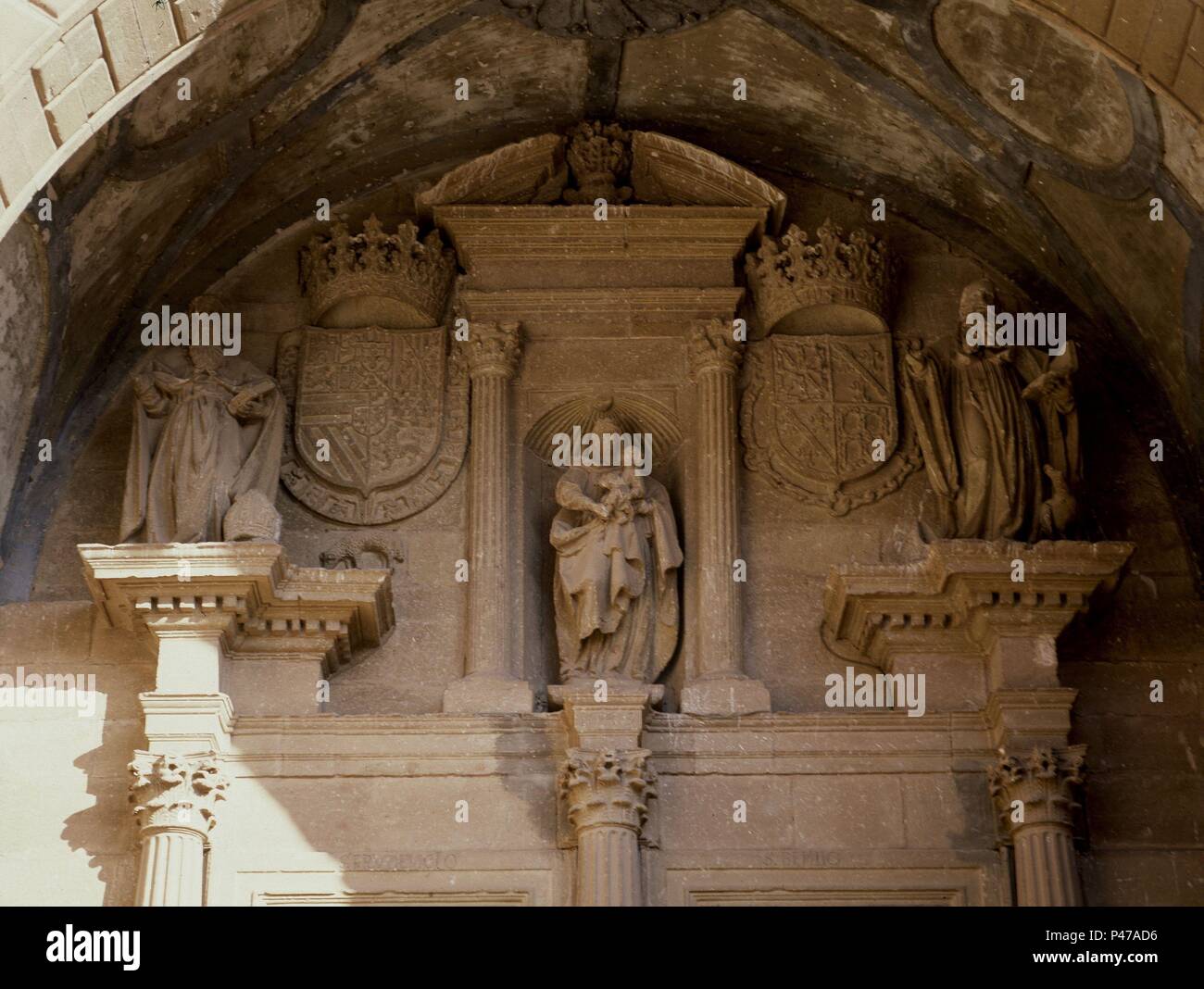 PORTADA-DET SUPERIOR. Location: MONASTERIO DE SANTA MARIA LA REAL DE ...