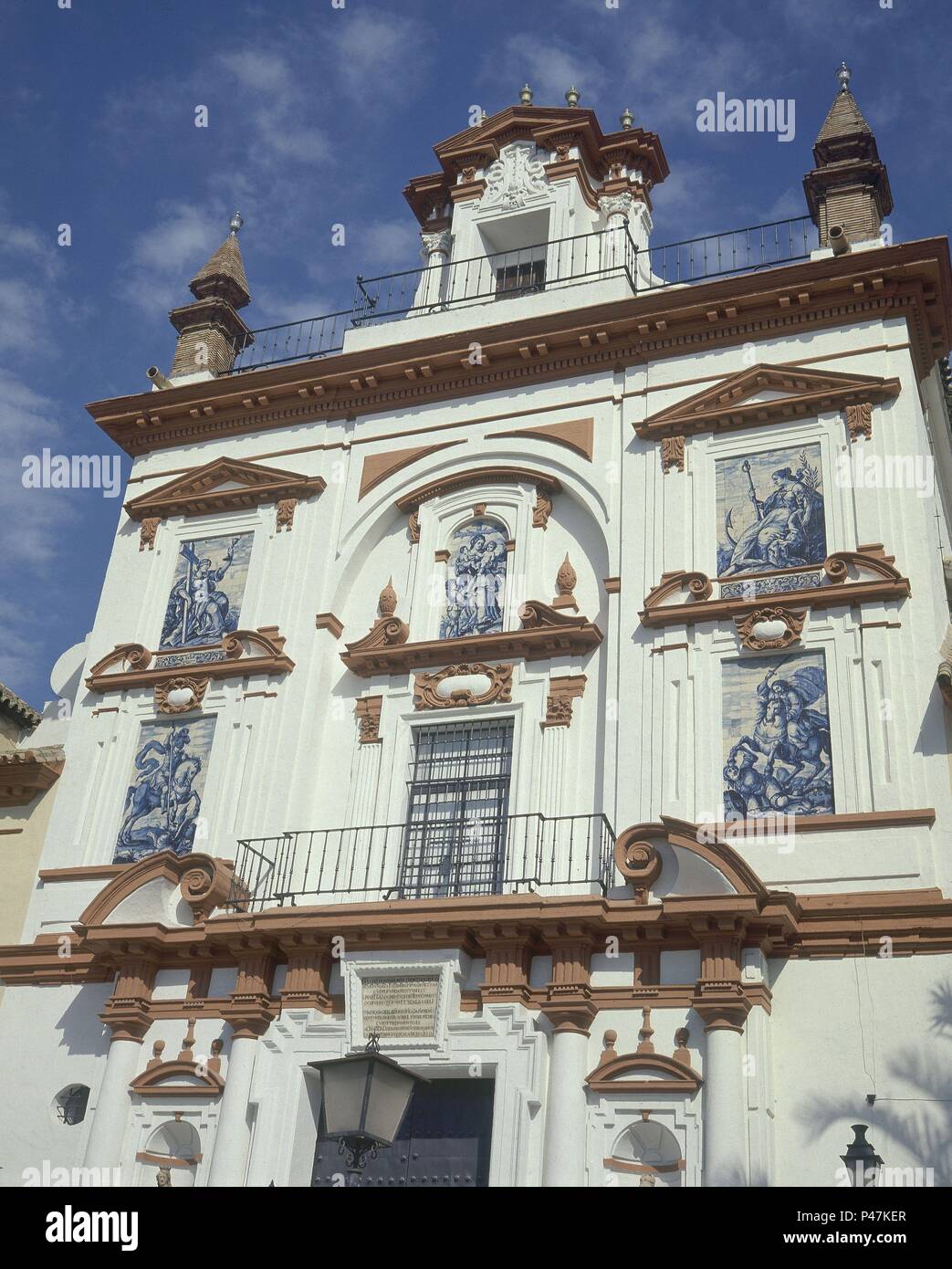 Mosaicos de fachada hi-res stock photography and images - Alamy