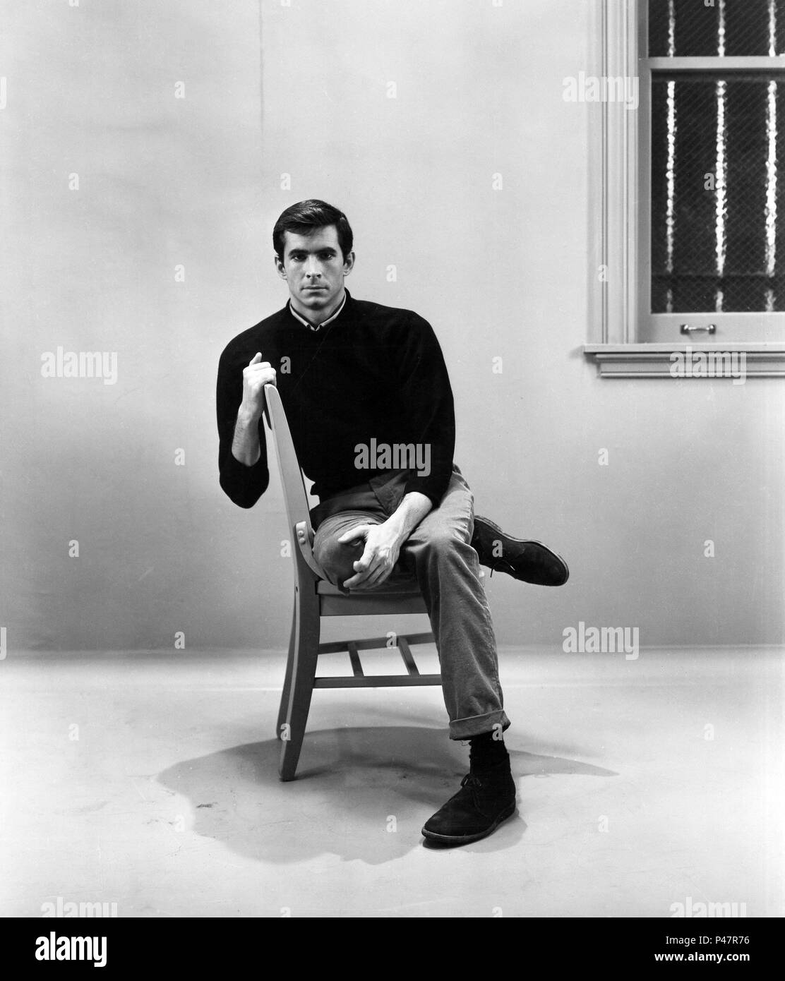 Anthony perkins portrait hi-res stock photography and images - Alamy