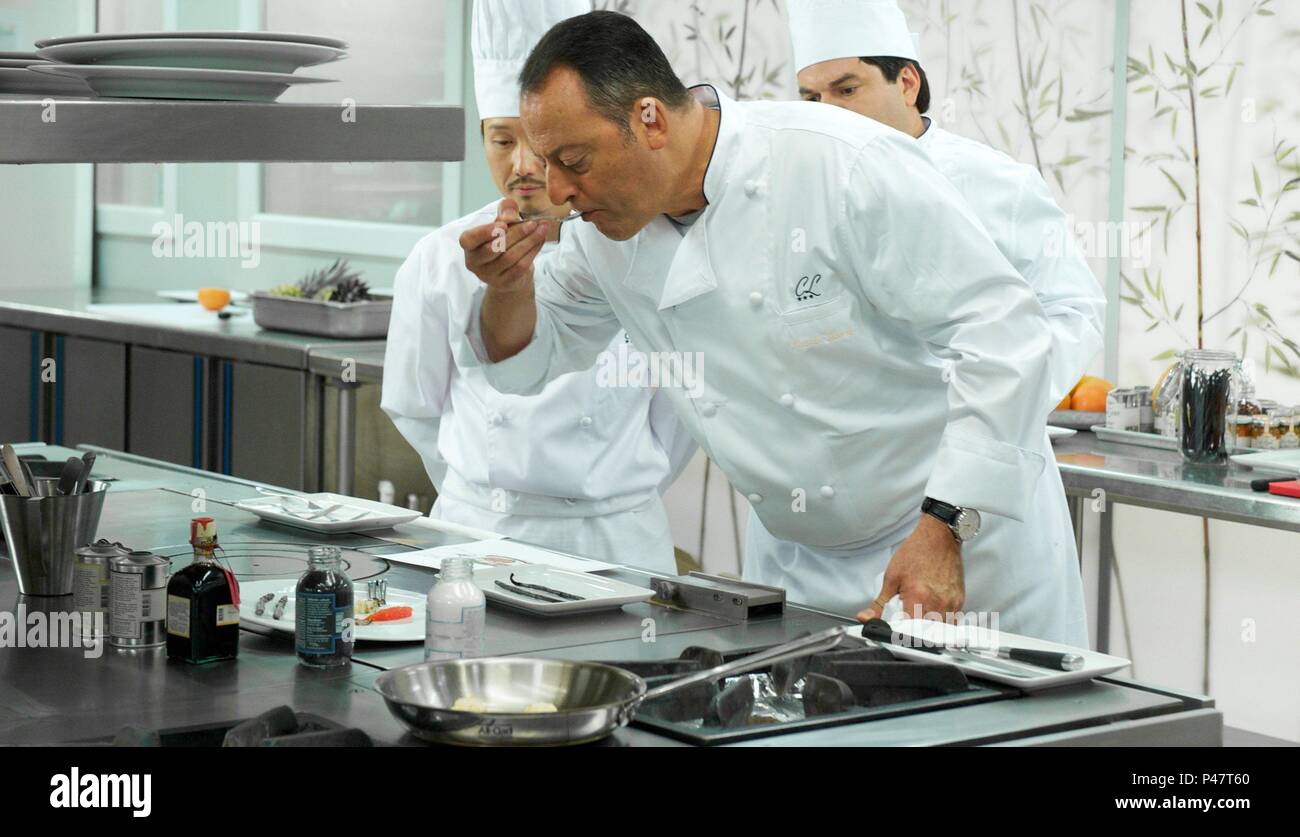 Original Film Title: COMME UN CHEF.  English Title: THE CHEF.  Film Director: DANIEL COHEN.  Year: 2012.  Stars: JEAN RENO. Credit: GAUMONT / Album Stock Photo