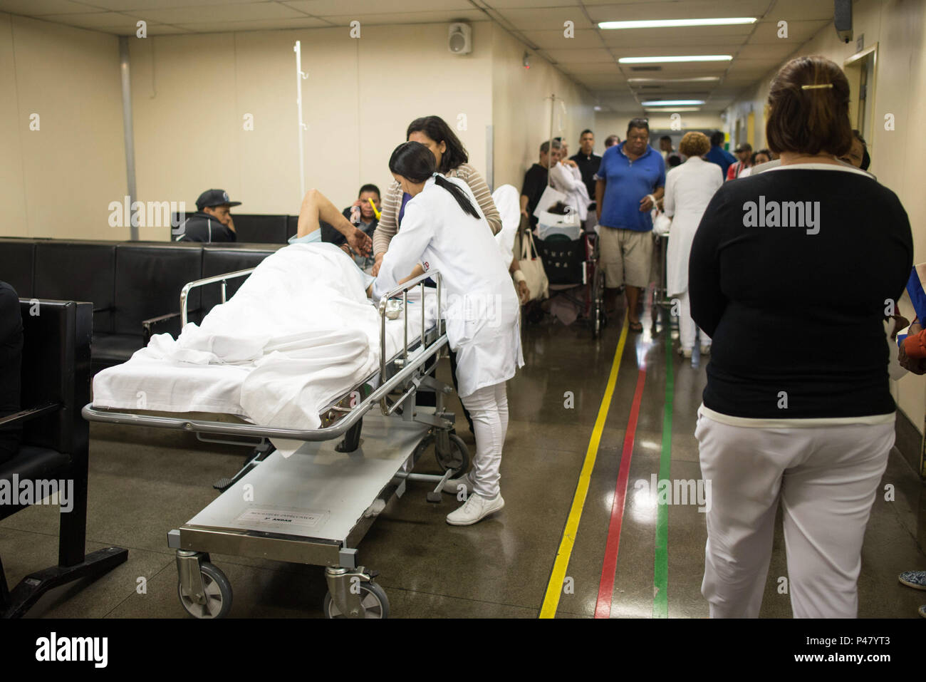 Sao Paulo Sp 24 07 14 Pronto Socorro Tatuape Pacientes Sao Atendidos No Pronto Socorro Do Tatuape Regiao Leste Da Capital Foto Alexandre Moreira Fotoarena Stock Photo Alamy