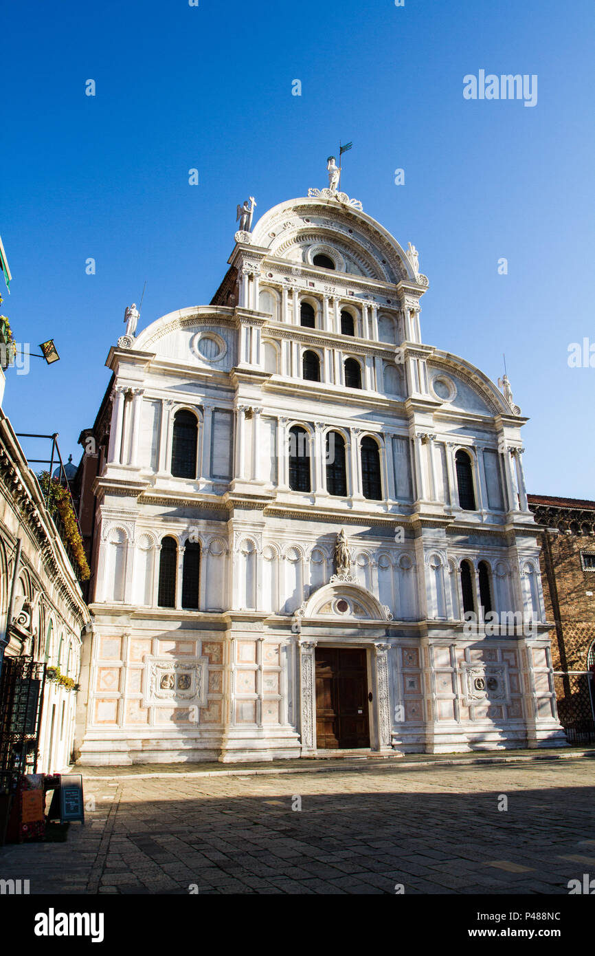 Chiesa italiana hi-res stock photography and images - Alamy