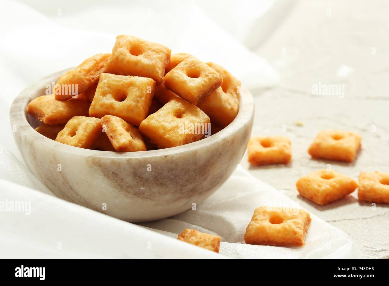 Cheez it crackers hires stock photography and images Alamy