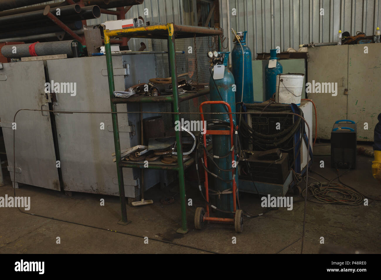 Oxygen cylinder in workshop Stock Photo