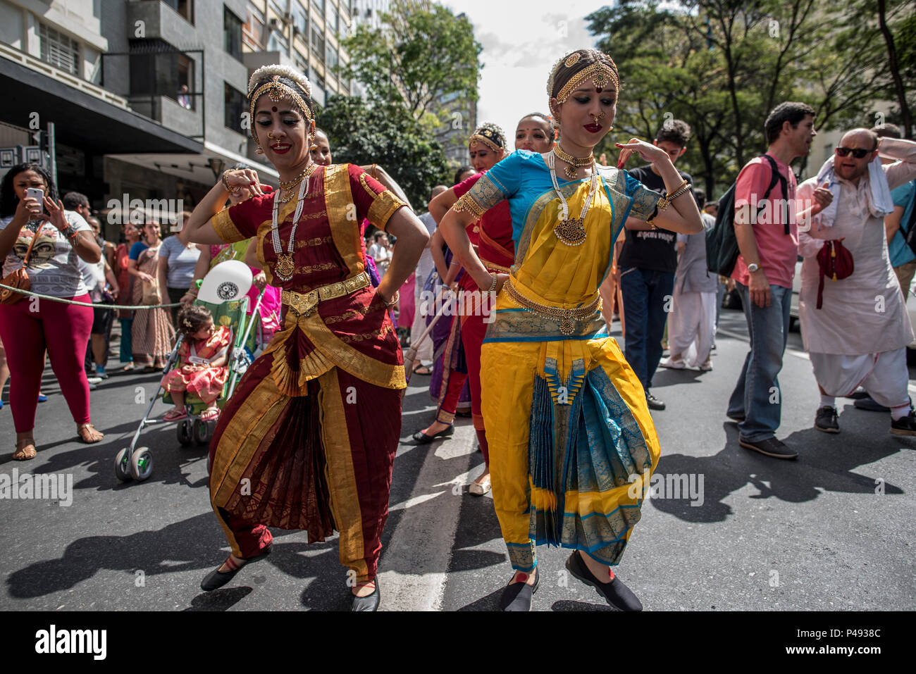 BELO HORIZONTE, MG - 22.08.2015: FESTIVAL RATHA-YATRA - evento religioso-cultural  milenar organizado pela Movimento Hare Krishna de Belo Horizonte. (Foto:  Nereu Jr. / Fotoarena Stock Photo - Alamy