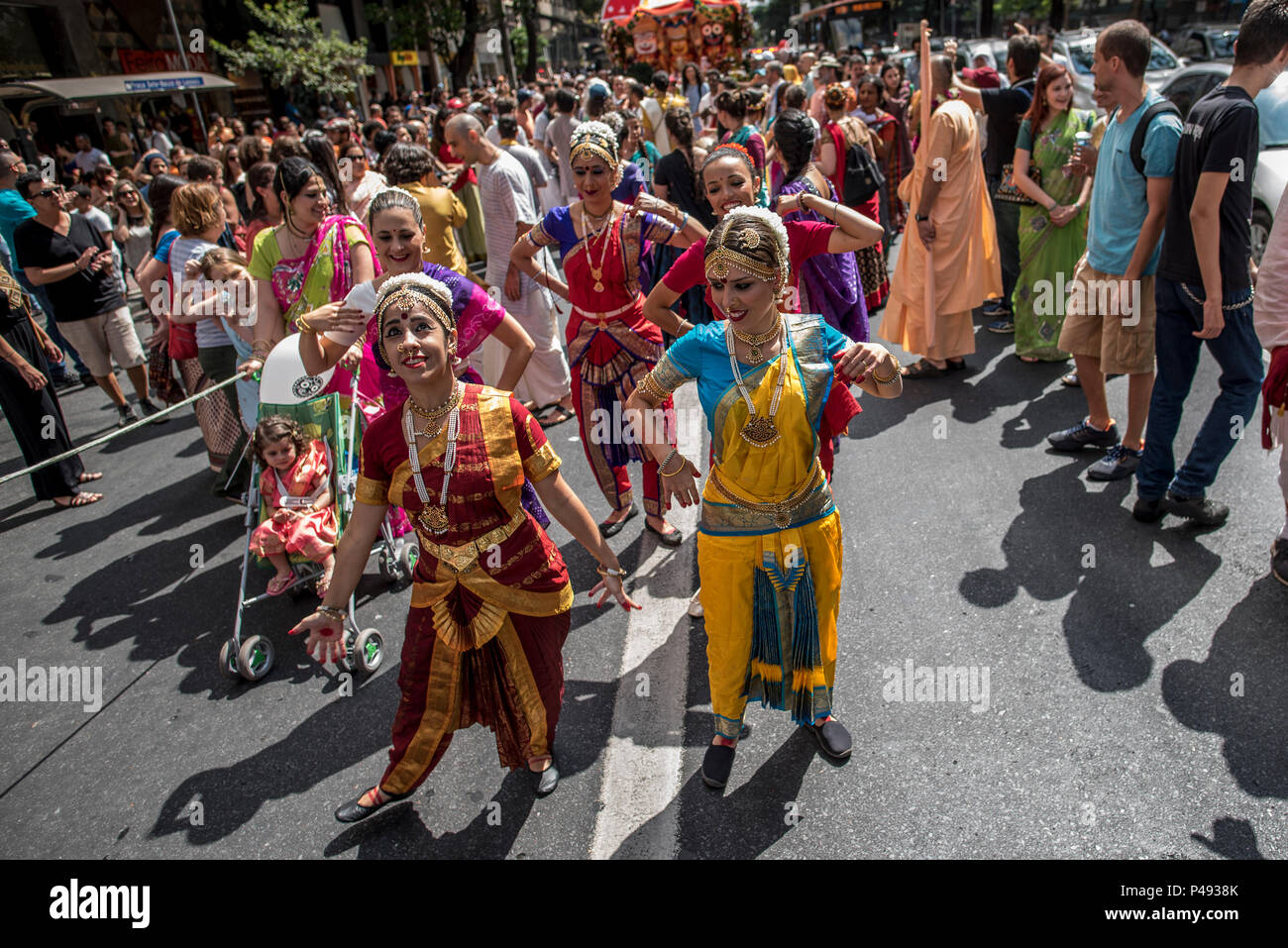 BELO HORIZONTE, MG - 22.08.2015: FESTIVAL RATHA-YATRA - evento religioso-cultural milenar organizado pela  Movimento Hare Krishna de Belo Horizonte. (Foto: Nereu Jr. / Fotoarena) Stock Photo