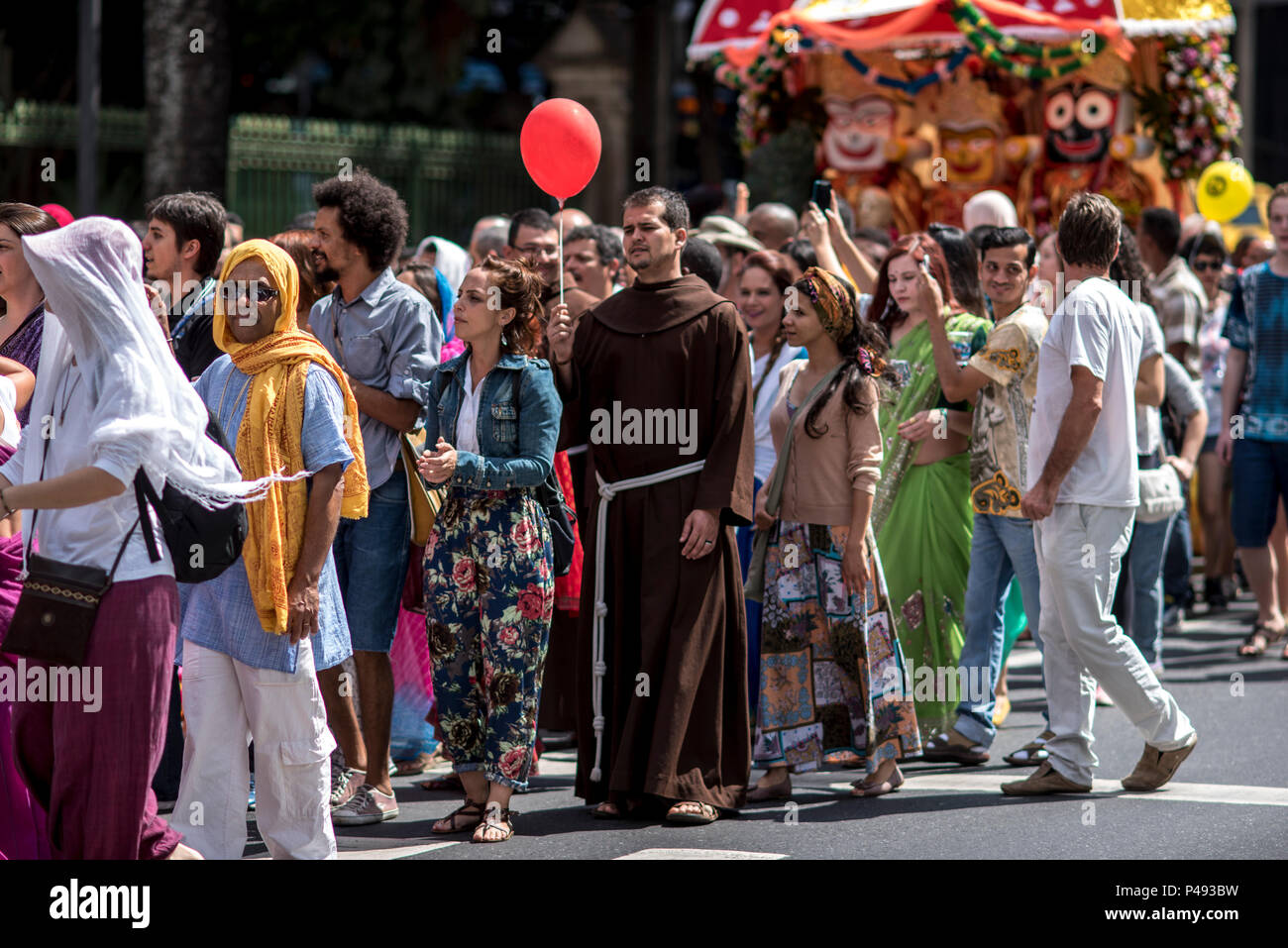 BELO HORIZONTE, MG - 22.08.2015: FESTIVAL RATHA-YATRA - evento religioso-cultural milenar organizado pela  Movimento Hare Krishna de Belo Horizonte. (Foto: Nereu Jr. / Fotoarena) Stock Photo